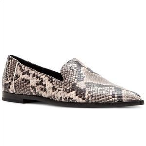 Frye Kenzie Venetian Flats